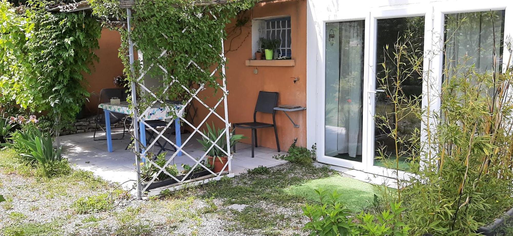 T.Belle Vue Panoramique Au Coeur Du Luberon 40M2 + Pergola . Jardin. P Apartment อัพท์ ภายนอก รูปภาพ