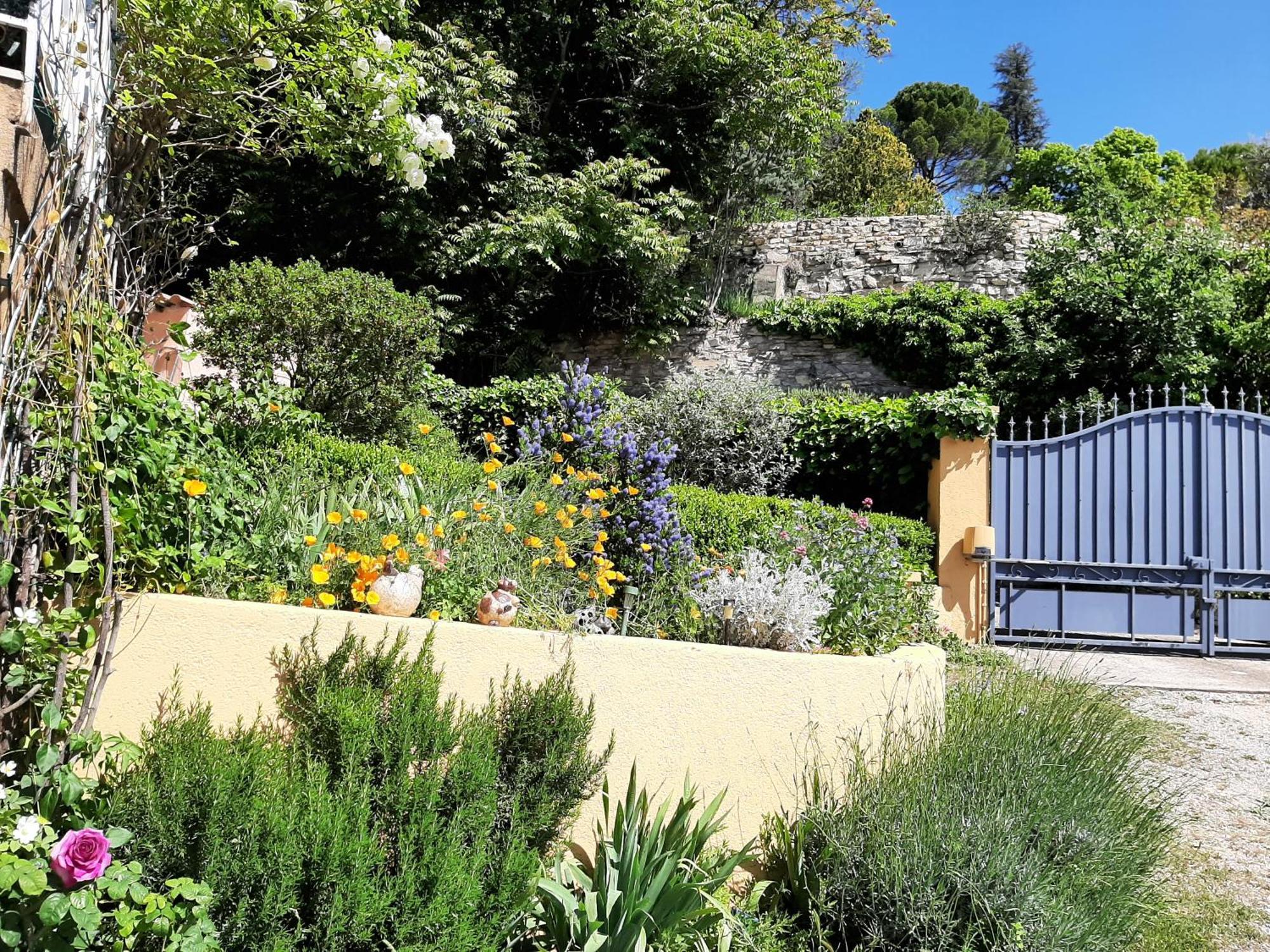 T.Belle Vue Panoramique Au Coeur Du Luberon 40M2 + Pergola . Jardin. P Apartment อัพท์ ภายนอก รูปภาพ